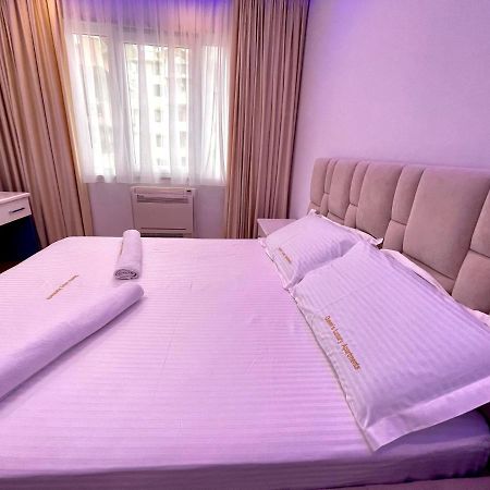 Queen'S Luxury Apartments Lake 티라나 외부 사진