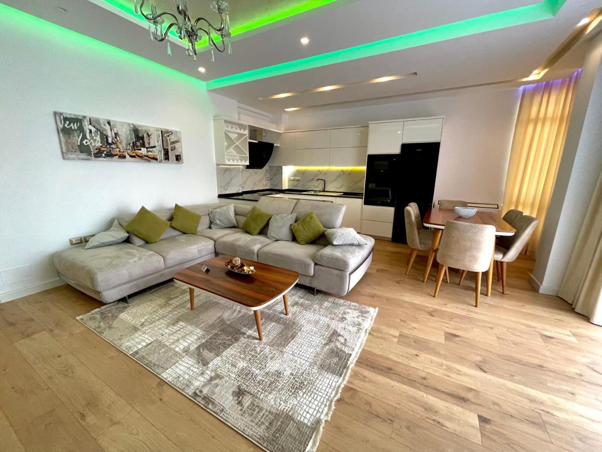 Queen'S Luxury Apartments Lake 티라나 외부 사진