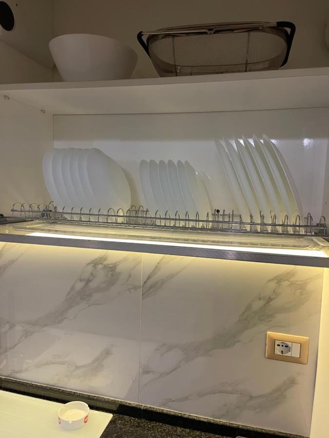 Queen'S Luxury Apartments Lake 티라나 외부 사진
