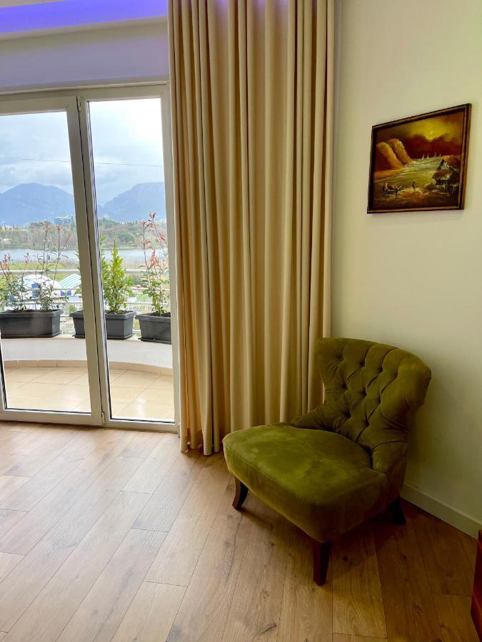 Queen'S Luxury Apartments Lake 티라나 외부 사진